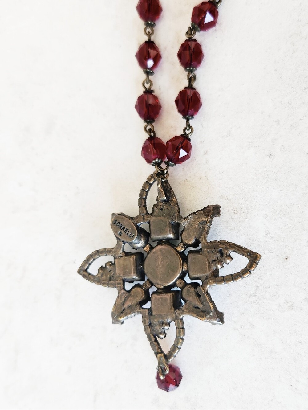 Sorrelli Signed Floral Shaped Crystal Pendant Beaded Necklace Red Blue AB Stones - Picture 6 of 9